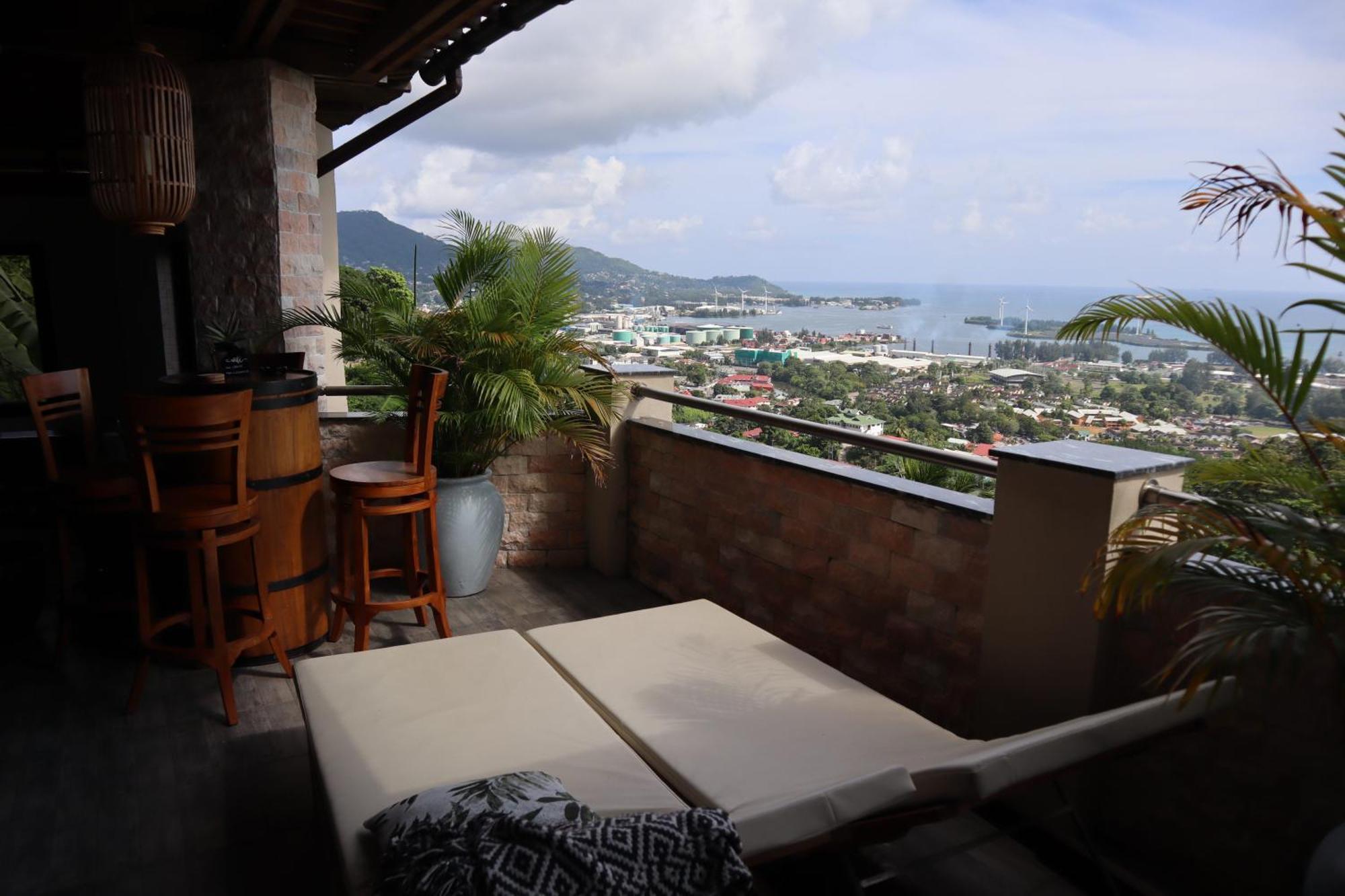 Hotel 180 Degrees Self-Catering Victoria Exterior foto