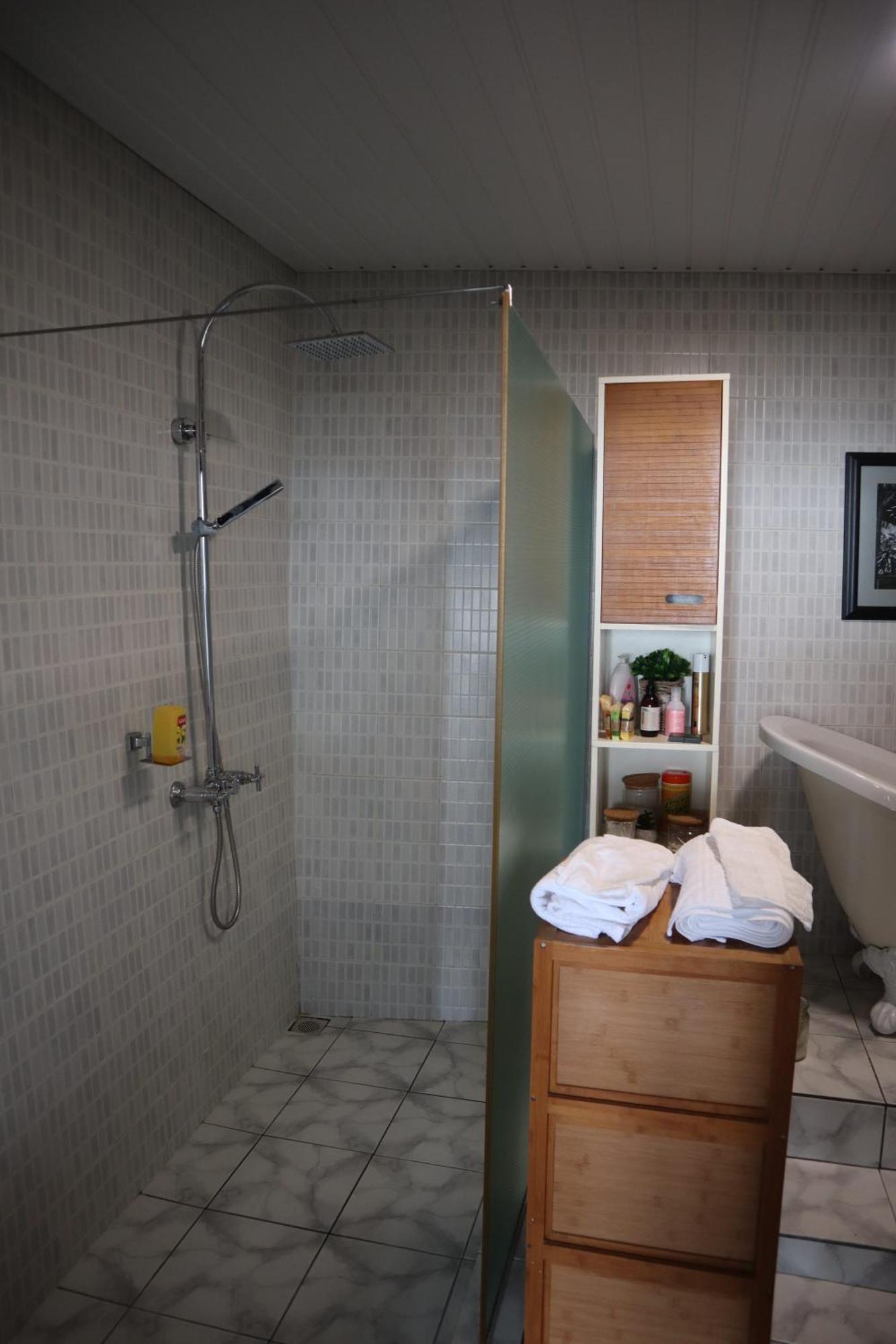 Hotel 180 Degrees Self-Catering Victoria Exterior foto